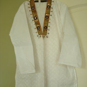 NWOT WHITE BEADED TUNIC W/MIRROR WORK SZ 36